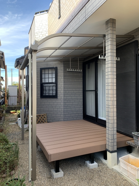 テラス屋根 DIY ベランダ 雨よけ 1間×9尺 フラット 奥行移動桁 ポリカ屋根 1階用 シンプルテラス 屋根、バルコニー