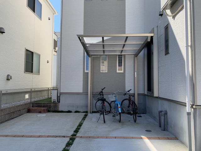 尾張旭市 サイクルポート 自転車置き場 三協アルミ セルフィミニ 2221 H25 ポリカ屋根 | 外構・エクステリアなら尾張旭市の夢工房へ！