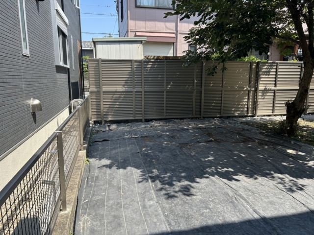 守山区　目隠しフェンス　三協アルミ　レジリアYL1型　H1000×2段仕様（アーバングレー）フェンスの高さH1840