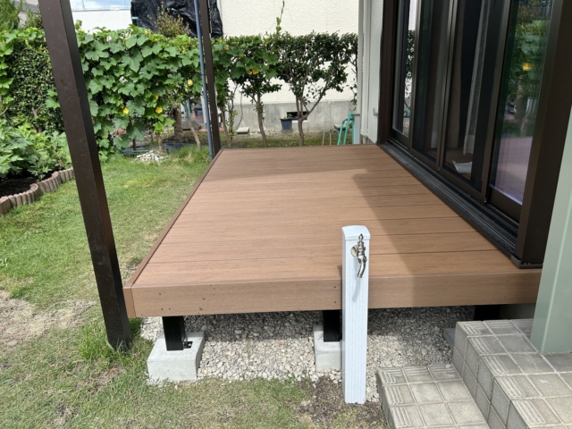 尾張旭市　人工木デッキ　三協アルミ　ヴィラウッド　1.5Ｋ×5尺（コルクブラウン）