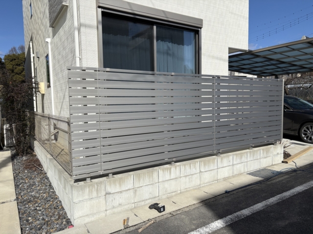 【目隠しフェンス】　Ykkap　シンプレオ　YL１型　Ｔ１４０（プラチナステン）