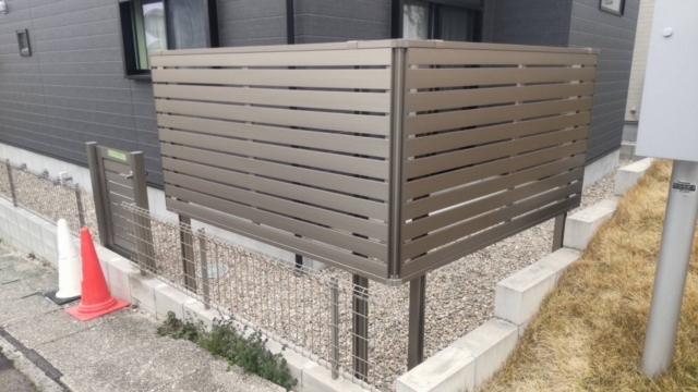 目隠しフェンス　三協アルミ　レジリアYK3型　２段柱（上部H1200）