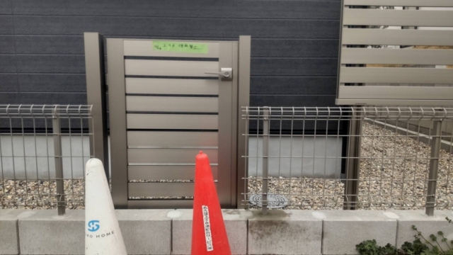 目隠しフェンス　三協アルミ　レジリアYK3型　２段柱（上部H1200）