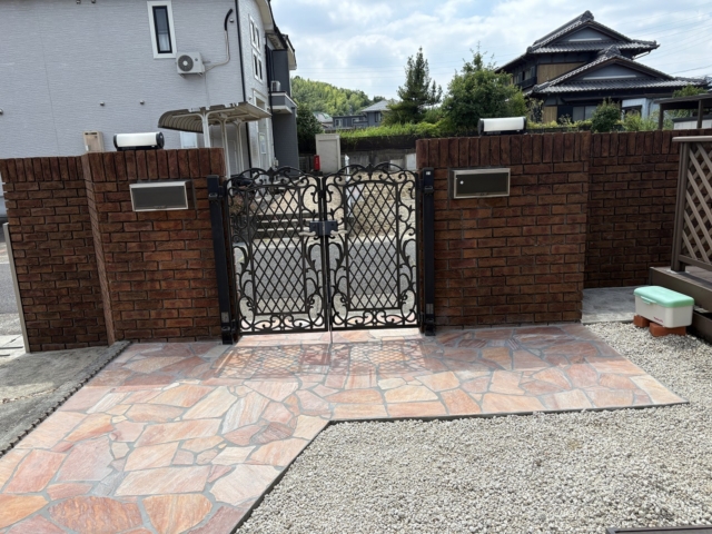 守山区　石張り（クレモナストーン）