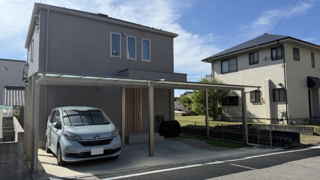 瀬戸市 １台用＋２台用カーポート 間口８.５ｍ　三協スカイリード